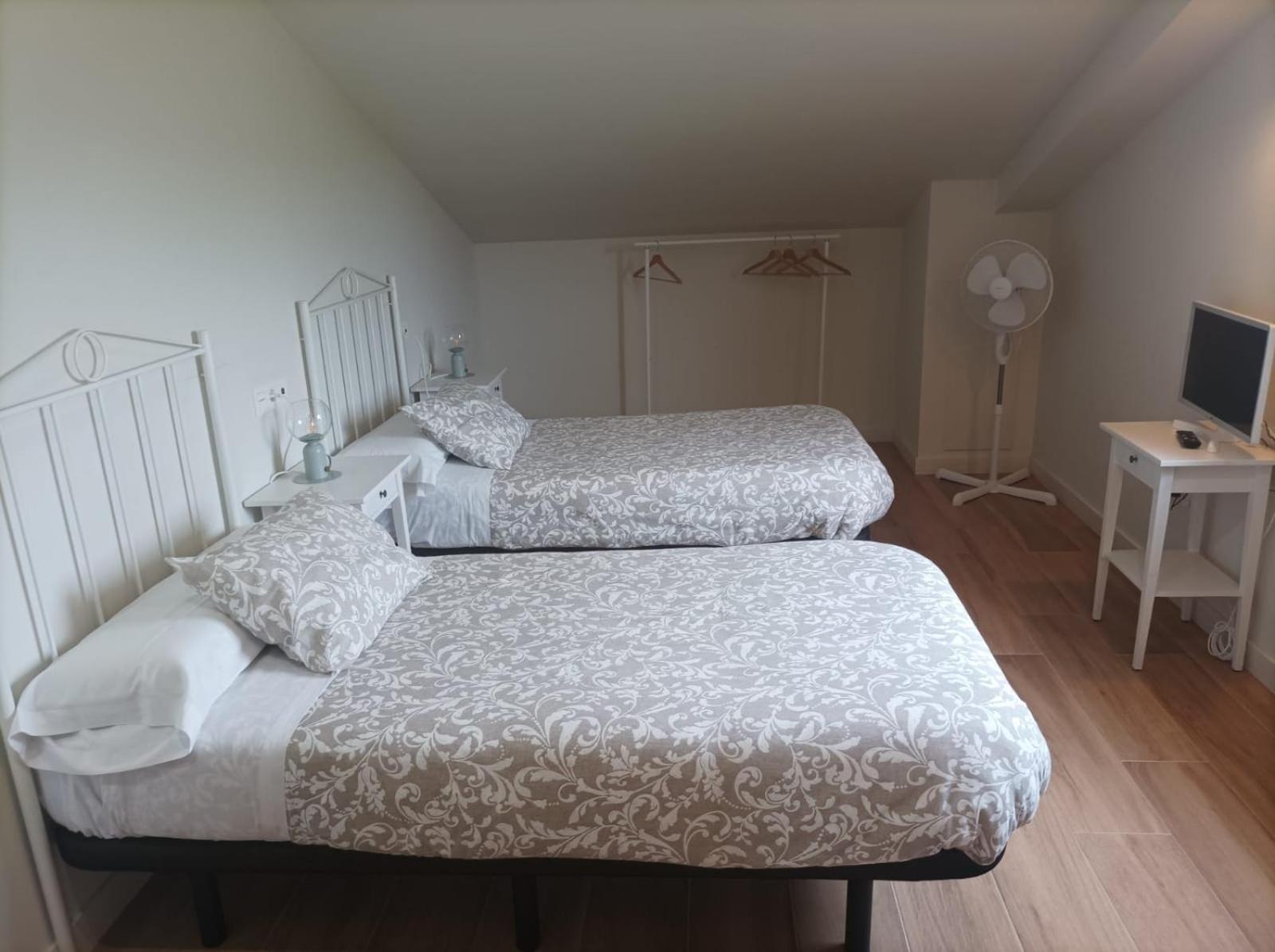 La Rinconada Hostel Castrojeriz Bagian luar foto